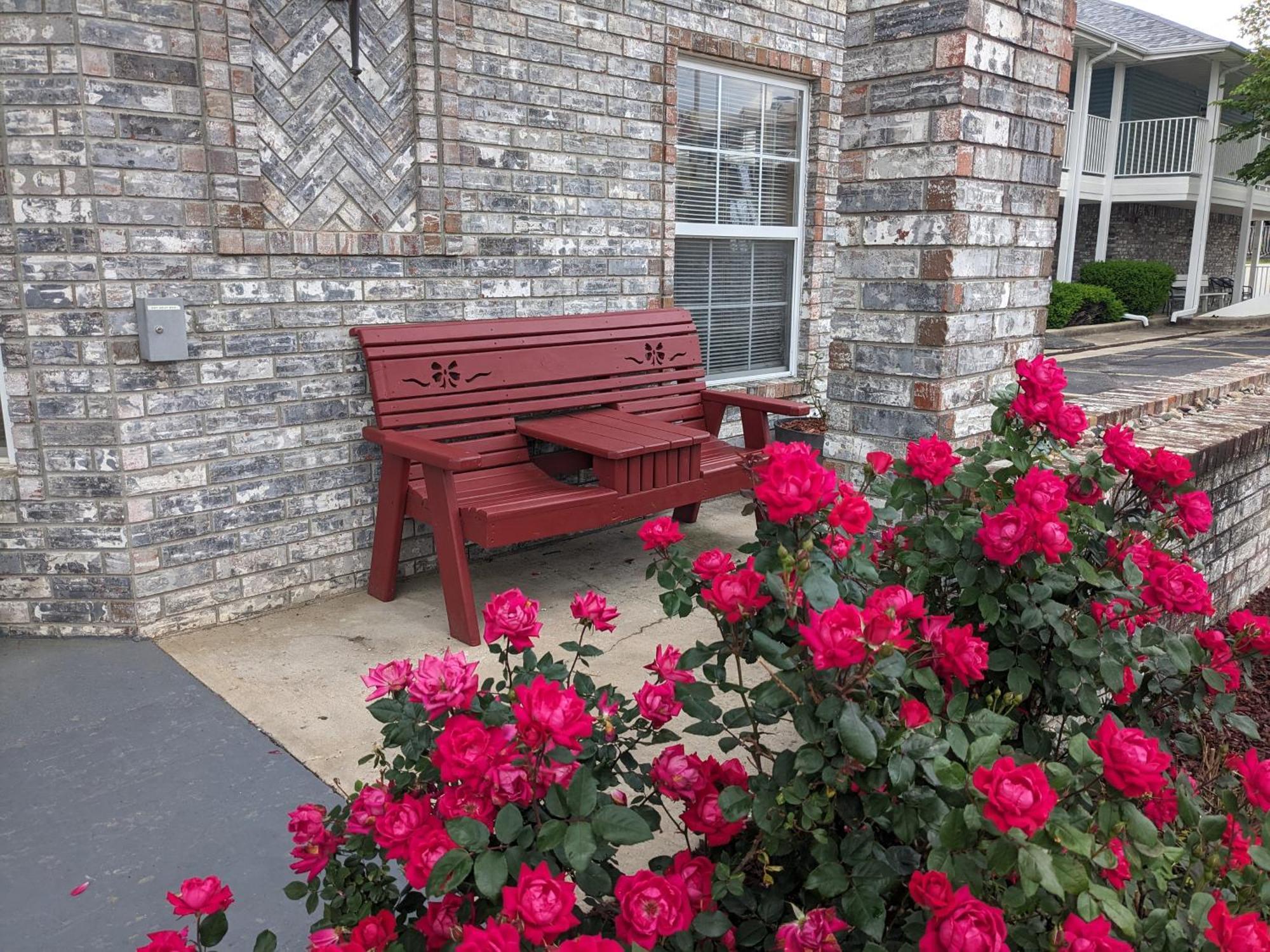 Dutton Inn ブランソン エクステリア 写真