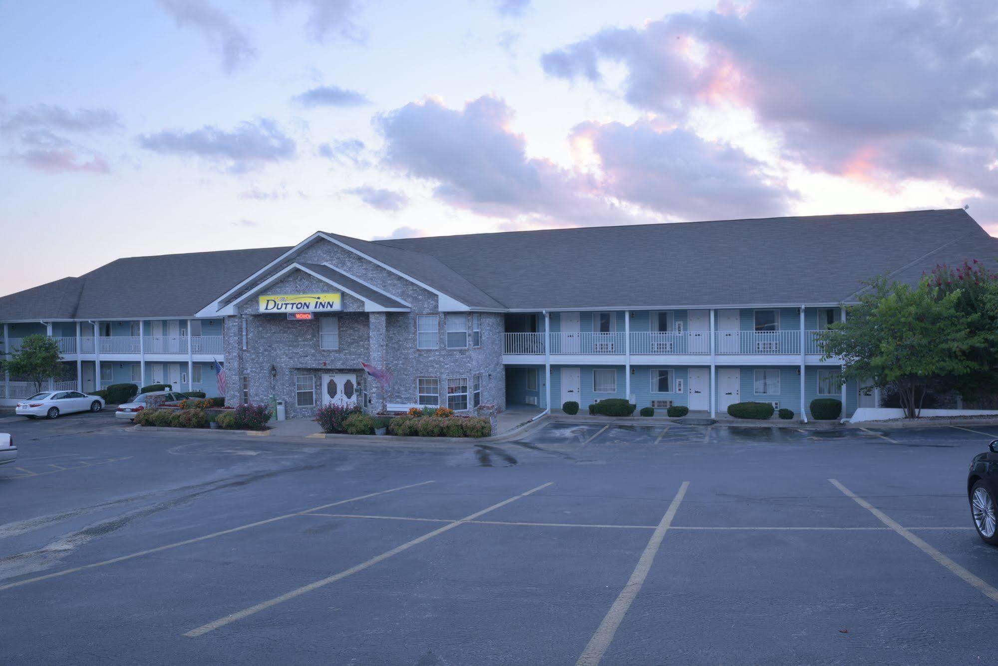 Dutton Inn ブランソン エクステリア 写真
